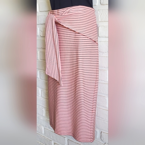 NWT Zara Pink Pinstripe Sexy Lola Pencil Skirt w/ Front Tie Size Large - Picture 4 of 9